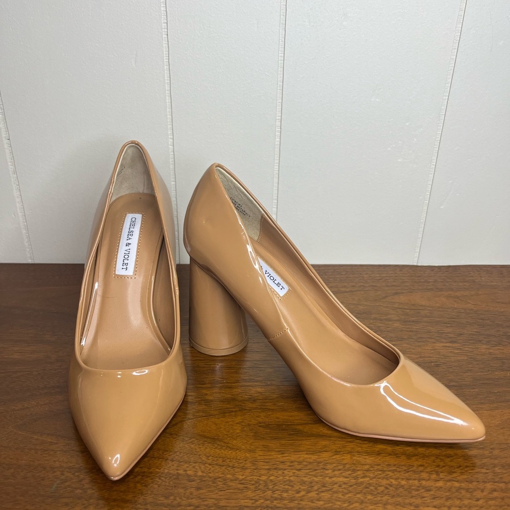 Chelsea & Violet Nude Block Heel Pumps